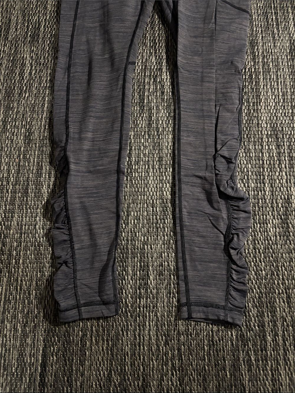 Lululemon Legging With Pockets Ruched Side Mid Rise Yellow Heathered Grey Size 6 - Picture 3 of 9